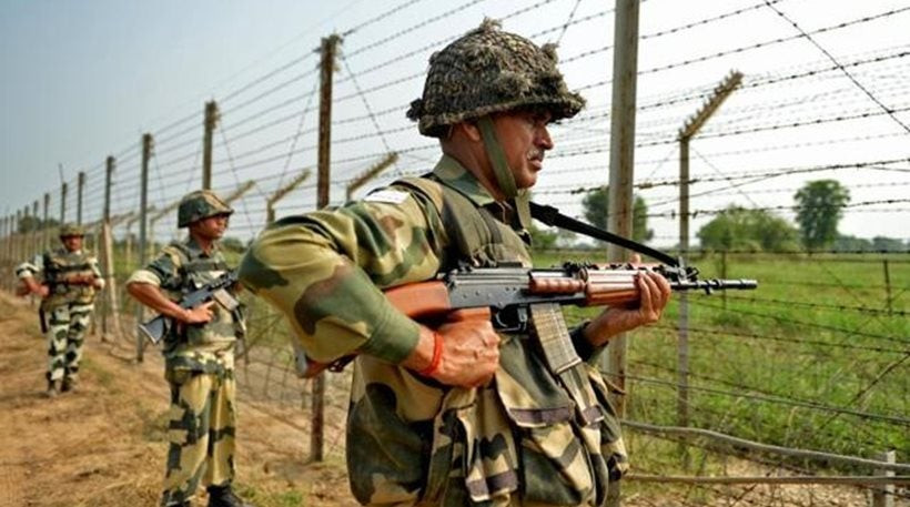 Νεκρή 5χρονη από αδέσποτη σφαίρα Ινδών στρατιωτών στο Κασμίρ